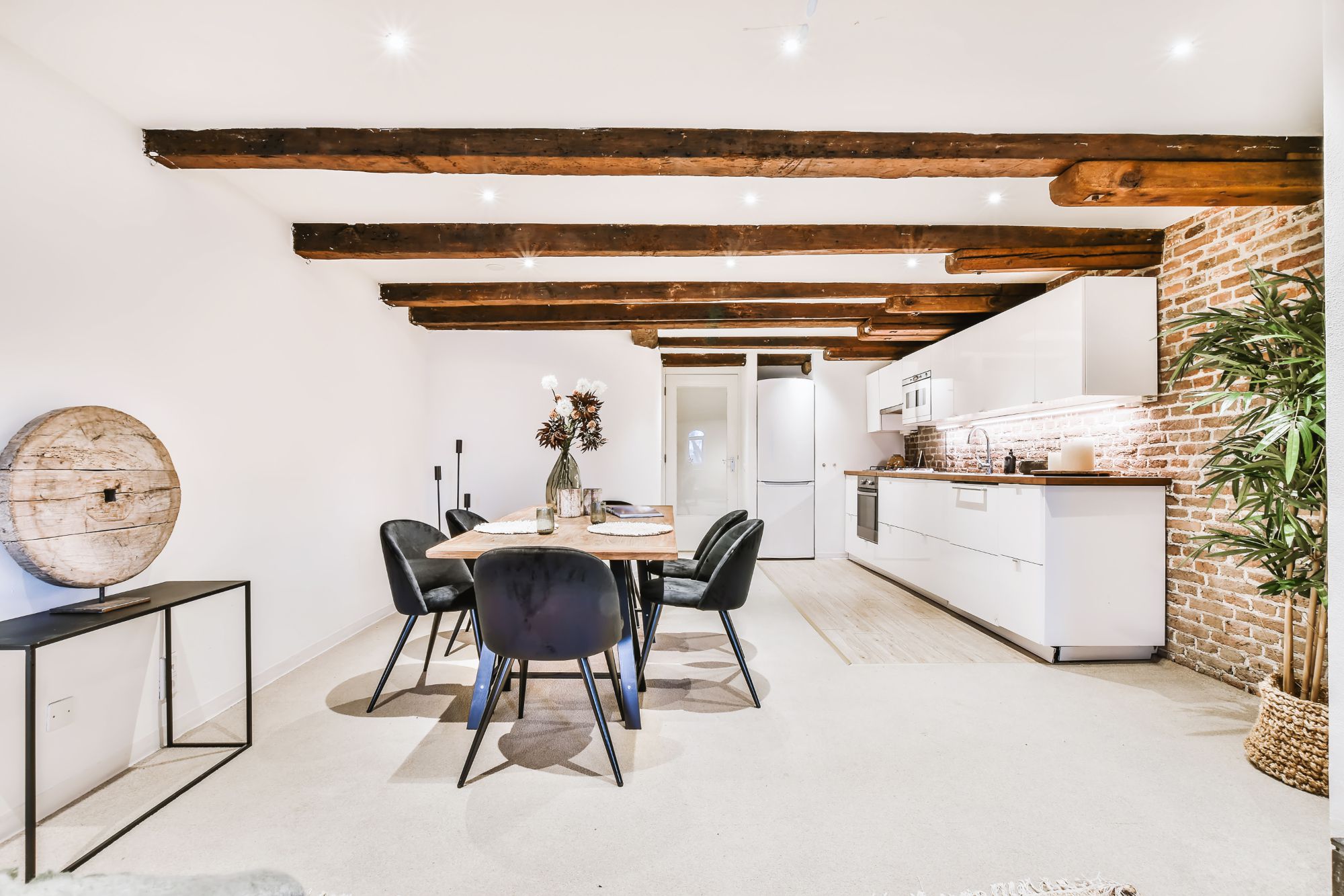 Especialistas en inmuebles de rentabilidad.  MCORPAS en Motril